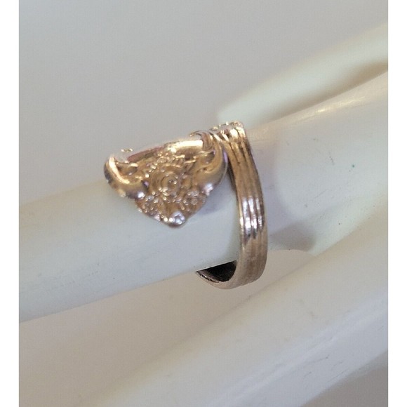 Vintage WM. A. Rogers Oneida Silver Spoon Ring size 4.5 adjustable floral pretty - Picture 3 of 7